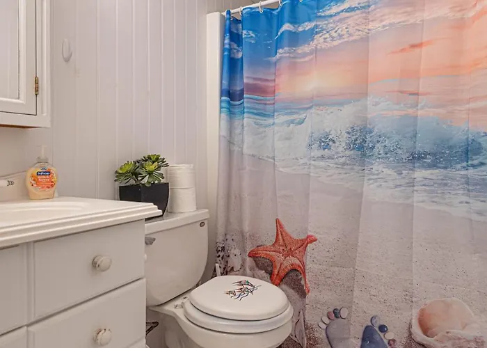 Spacious 2-bedroom In Mid-town Ocean Steps From & Pool Ferienhaus Ocean Stadt